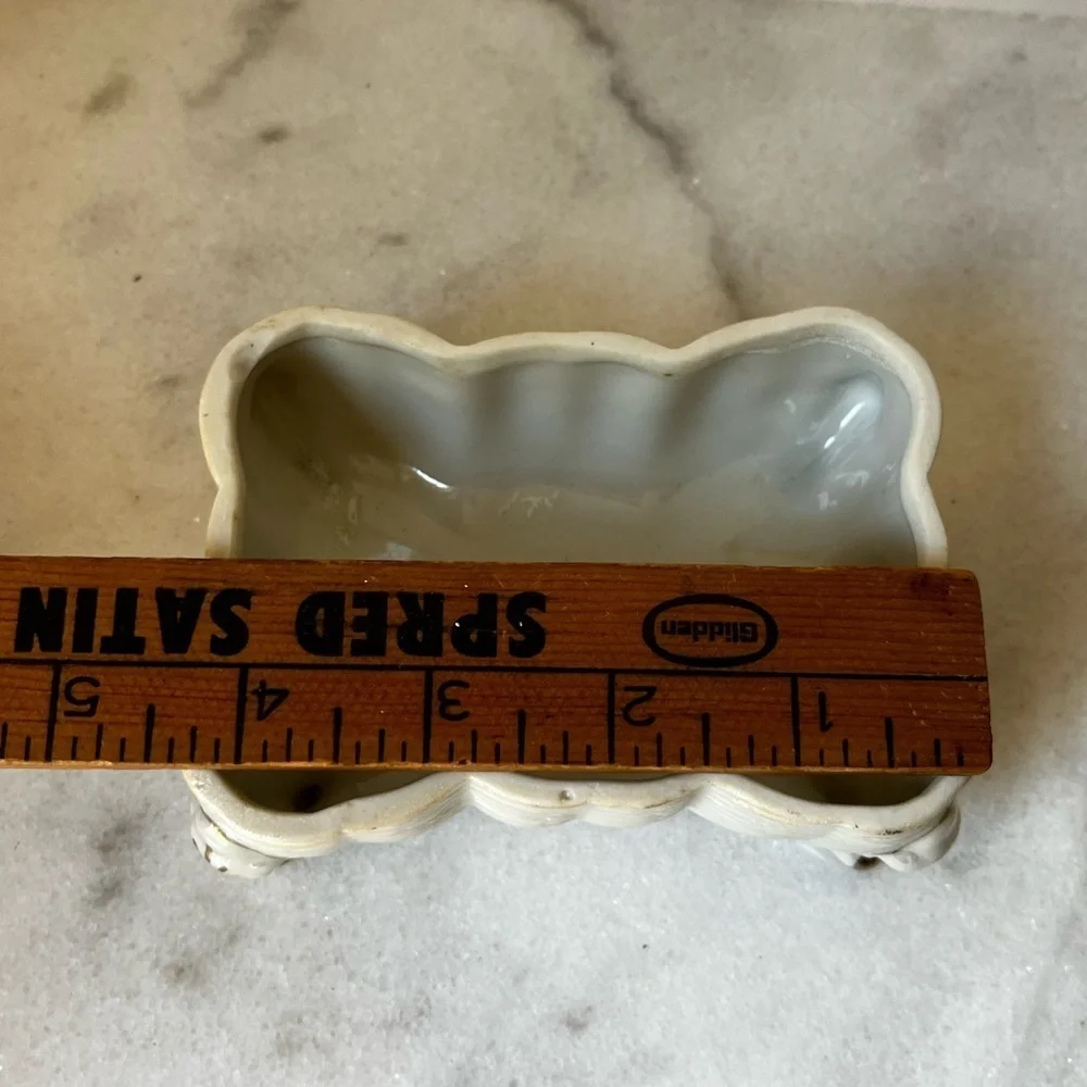 Elegant White and Gold Ceramic Trinket Box vintage